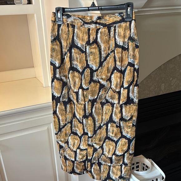 HUNTER BELL Dresses & Skirts - HUNTER BELL Black and Gold Patterned Pencil Skirt